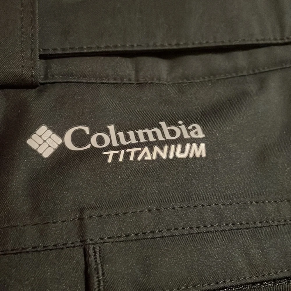 COLUMBIA Titanium NWOT Ski Snowboarding Pants Size XL